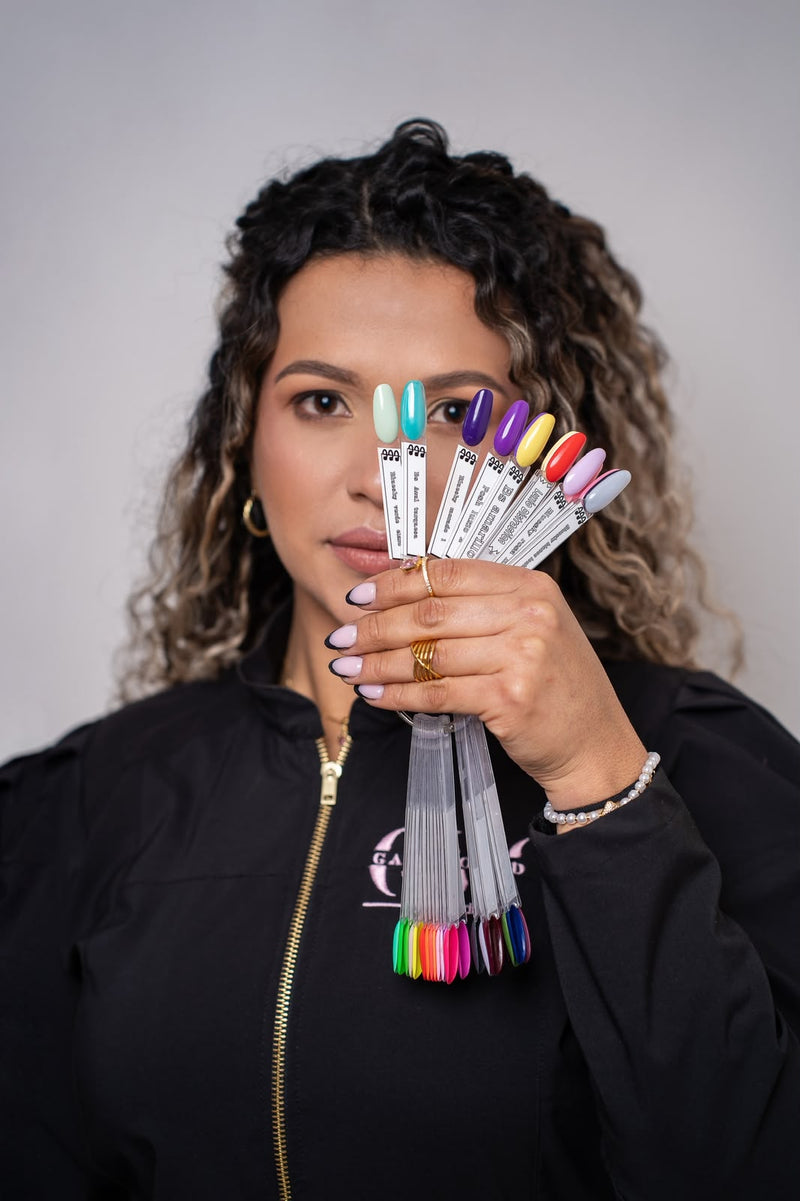 Gabi, nail artist de GABIWORLD Nails